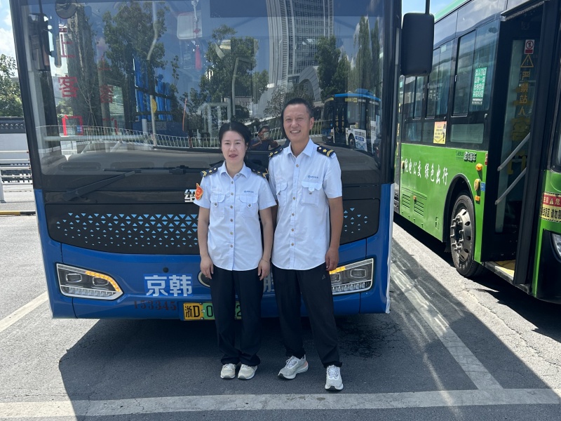 夫妻檔2.jpg